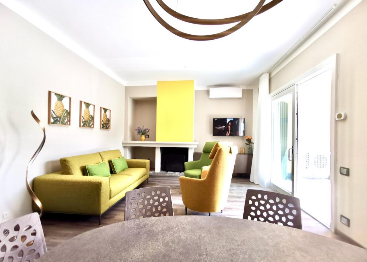 Grumo Beach By Design Studio Lierna Bagian luar foto