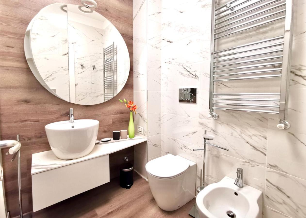 Grumo Beach By Design Studio Lierna Bagian luar foto